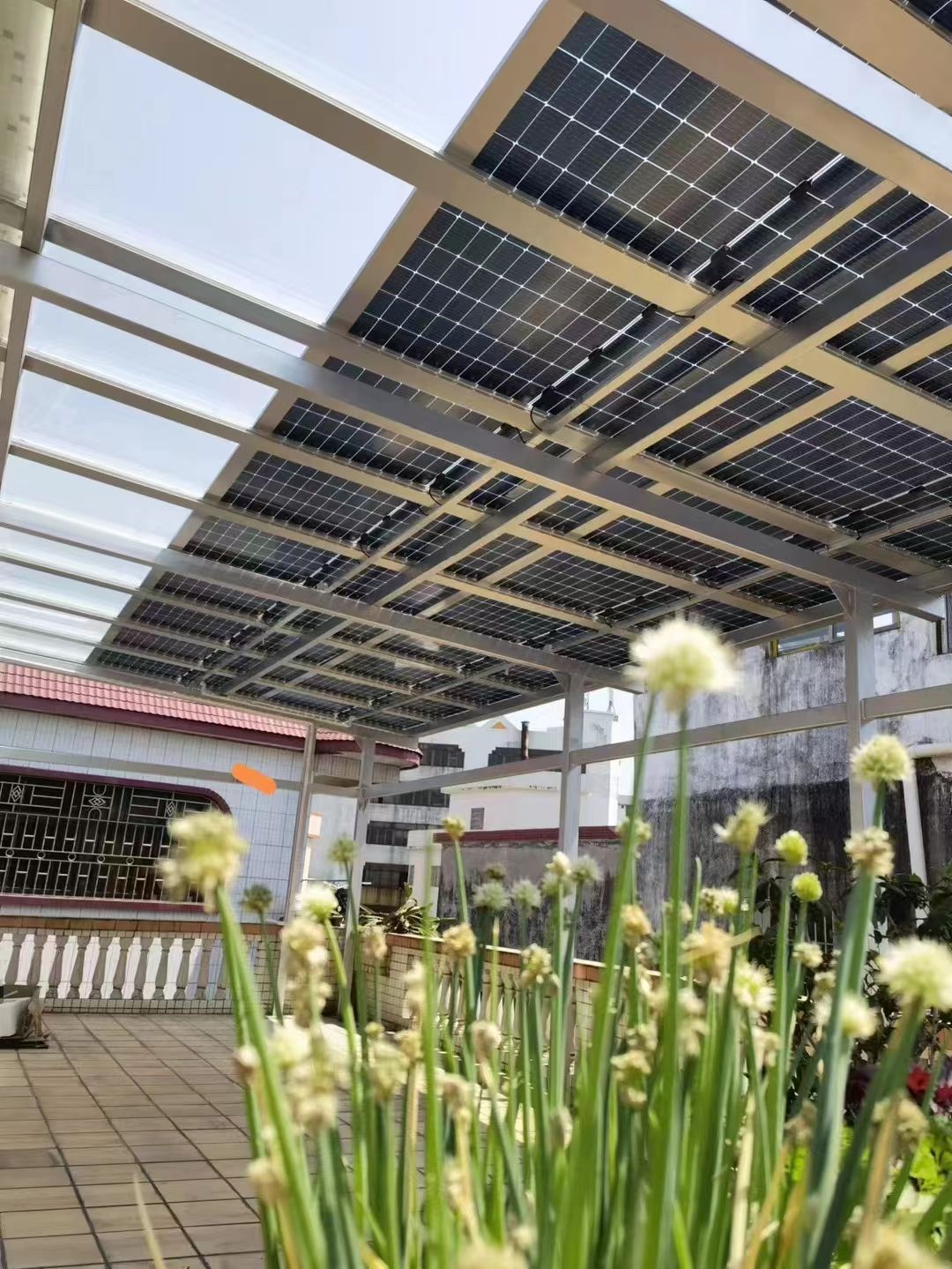 湖州别墅家用屋顶太阳能发电系统安装